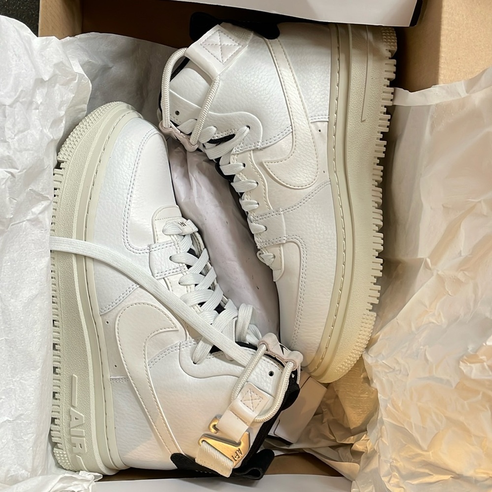 Nike W AF1 HI UT 2.0